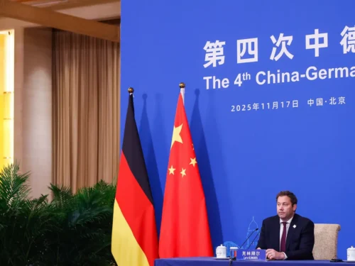 لارس کلینگبایل - وزیر دارایی آلمان