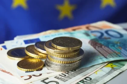 تورم اتحادیه اروپا و منطقه یورو