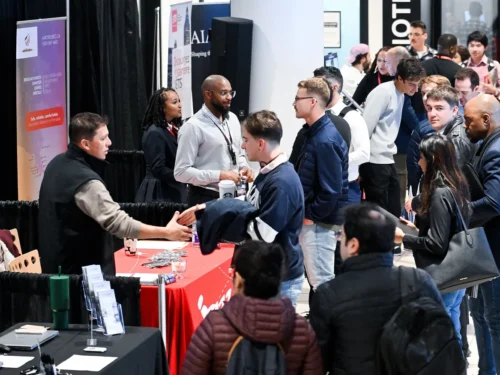 نرخ بیکاری و اشتغال کانادا