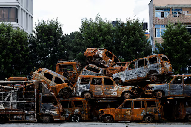 خودروهای سوخته در اعتراضات نسل زد و جوانان در نپال