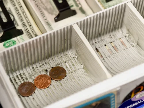 شاخص اعتماد مصرف کننده آمریکا