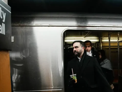 زهران ممدانی در متروی نیویورک