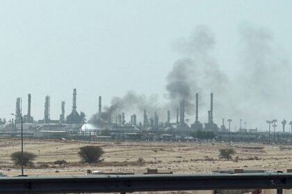 آتش‌سوزی پالایشگاه آرامکو عربستان سعودی